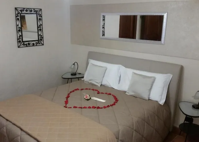 Girasole Wellness E Relax Couette-café *